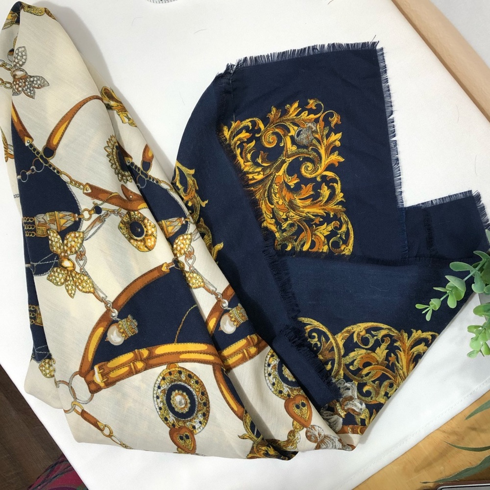 GUC Versace LIKE patterned Made In Italy Scarf